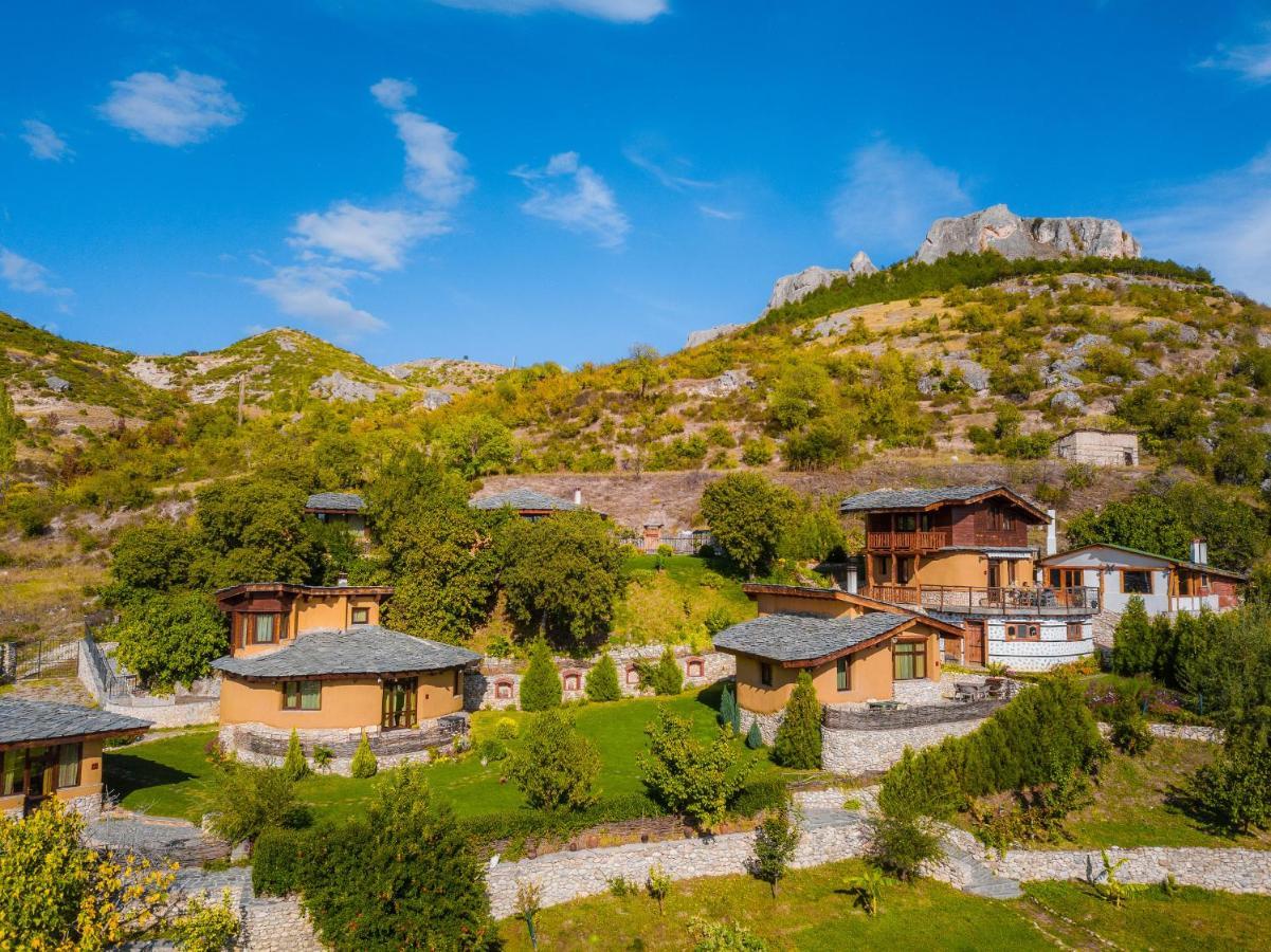 Eco Village Under The Cliffs Ilindentsi Extérieur photo